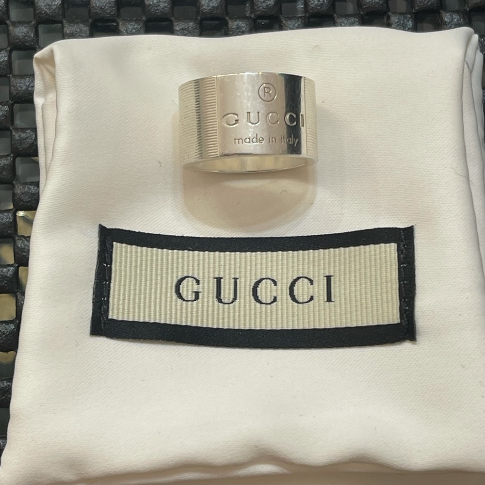 AUTHENTIC GUCCI RING